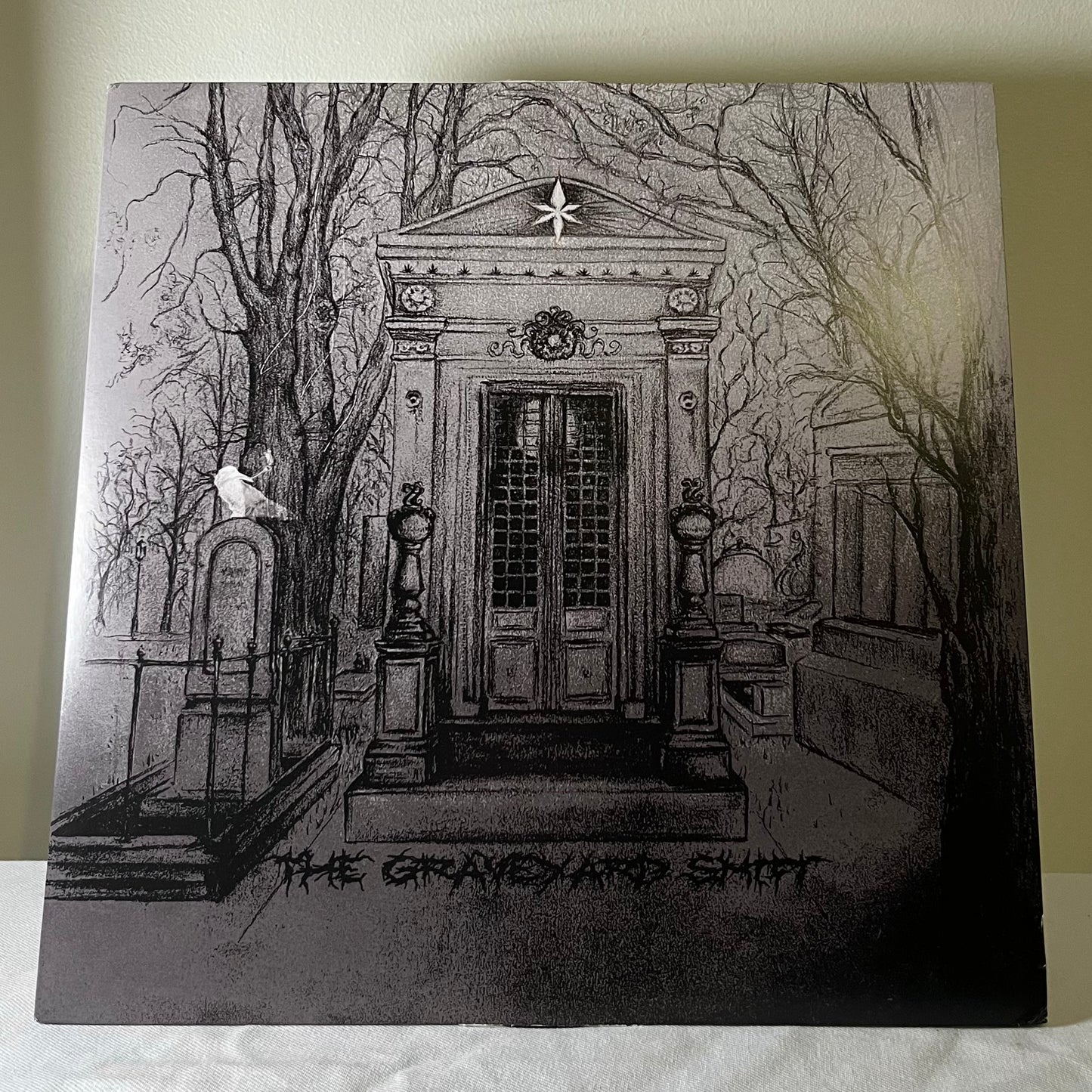 THE GRAVEYARD SHIFT - 12" Vinyl